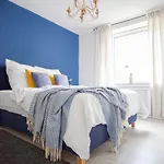 Homefy Apartment Blueberry - Naehe City - Netflix